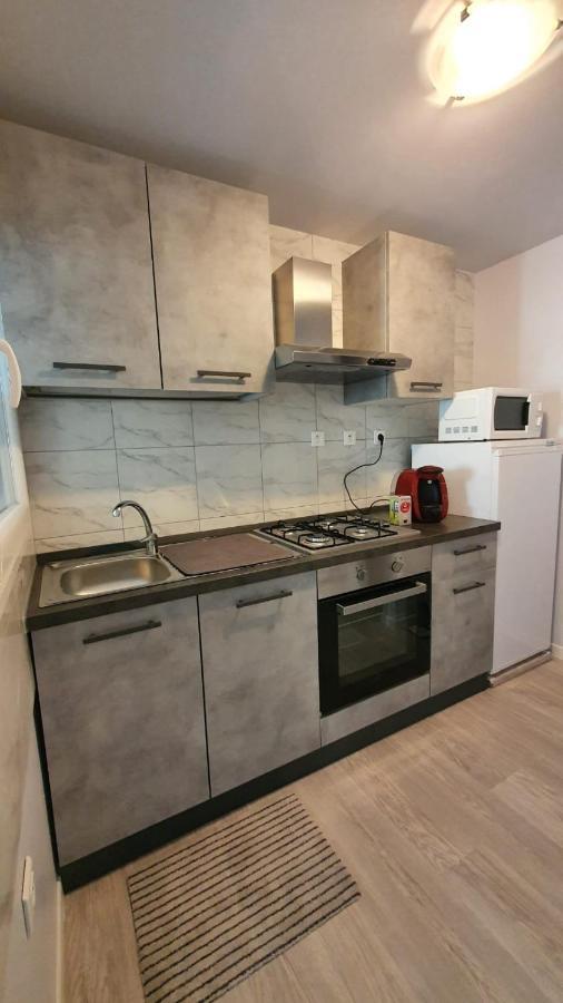 Appartement Neuf Dans Maison Villargondran Buitenkant foto